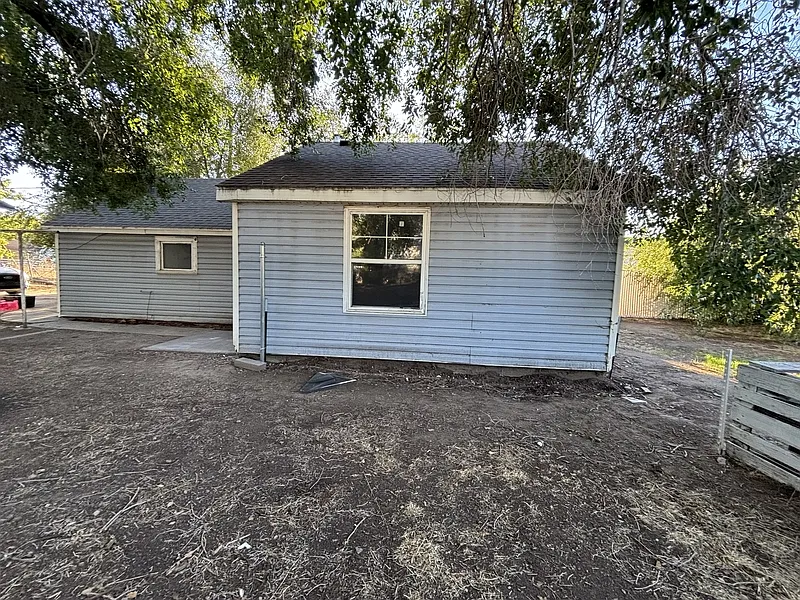 1 bed, 1.0 bath, 800 sqft, $1,150 — Photo 2