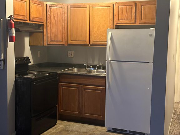 5th image of 739 Harriet Ave #3