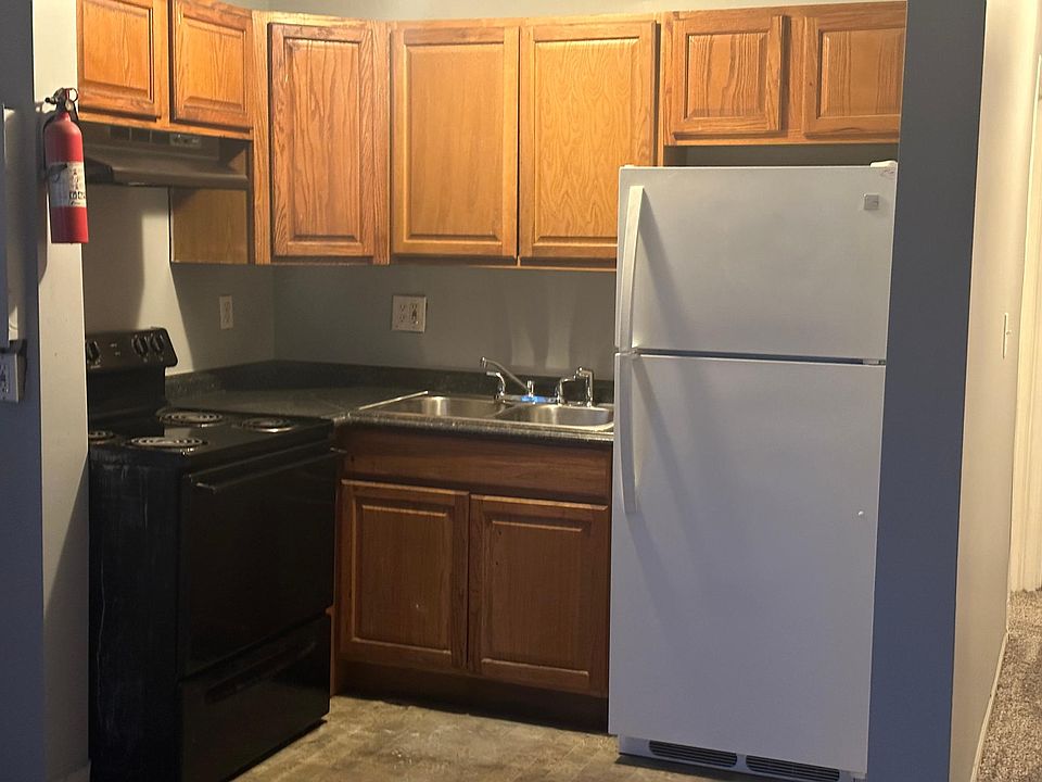 1st image of 739 Harriet Ave #2