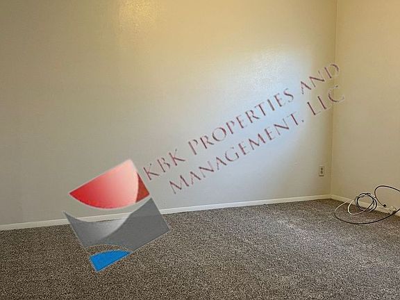 2nd image of 401 Alamosa Ave APT A