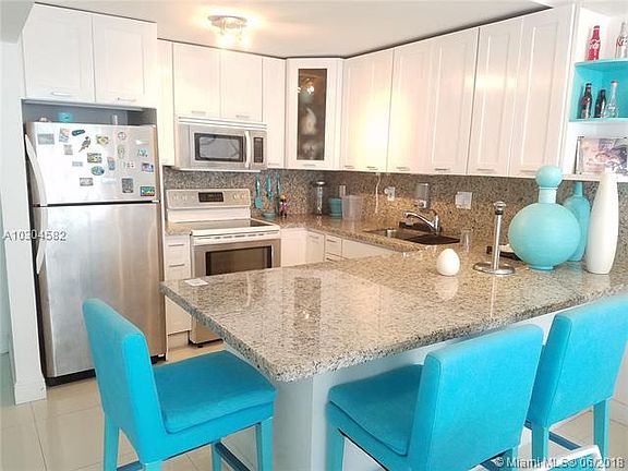 3rd image of 465 Ocean Dr APT 709