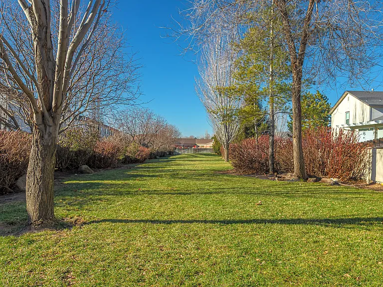3388 S Milan Ave #3388 — Photo 41