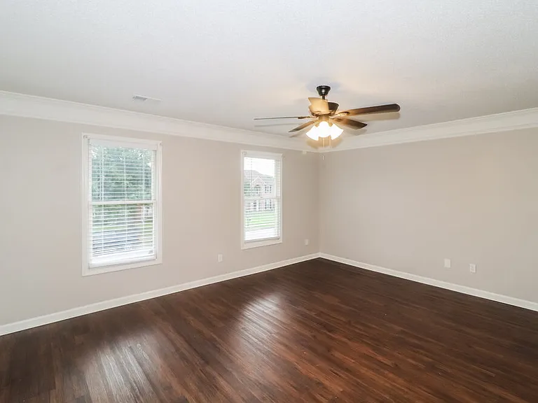 300 N Ericson Rd — Photo 9