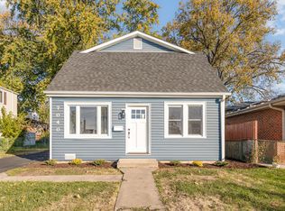 7040 W 114th St, Worth, IL