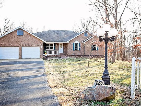 2nd image of 8152 Evergreen Ln