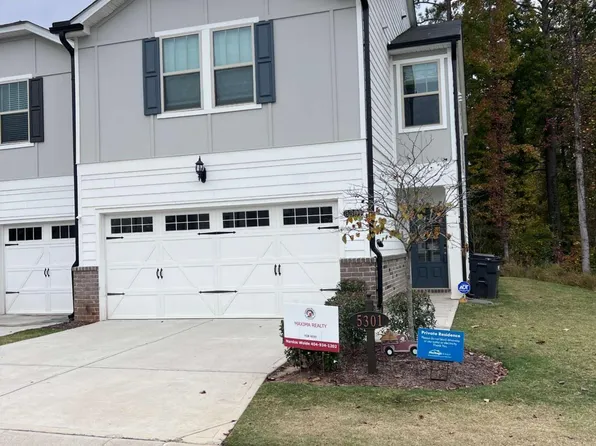 5301 Glade Park Dr, Lilburn, GA 30047