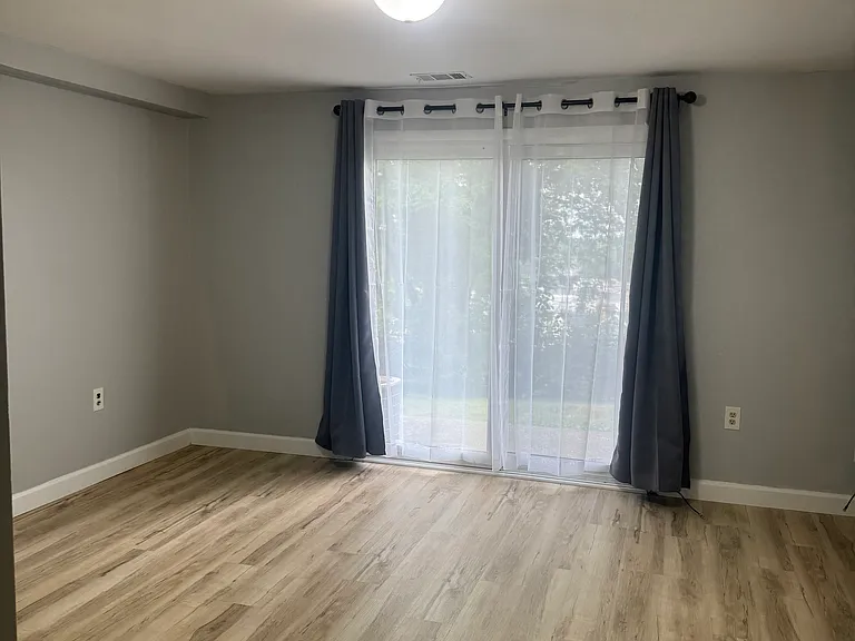 97 Carroll View Ave — Photo 3