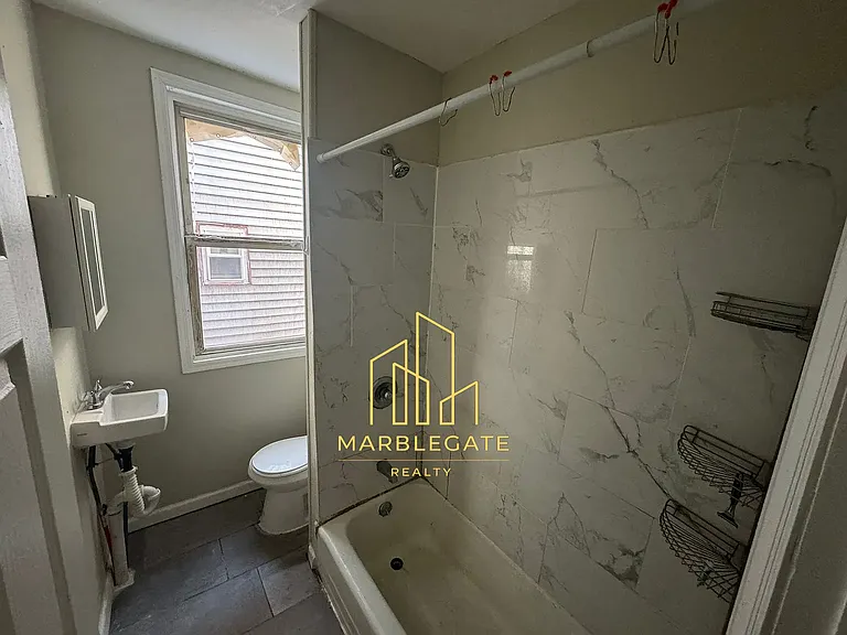 115-117 Seymour Ave #11 — Photo 7