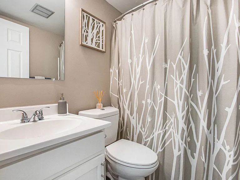 Autumn Ridge Apartment Homes — Photo 11