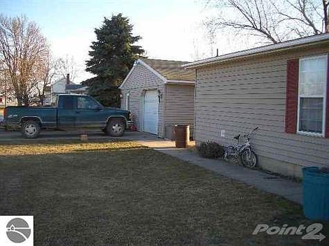 3rd image of 313 N Sterling St