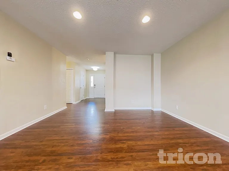 2522 Swan Sea Dr — Photo 3
