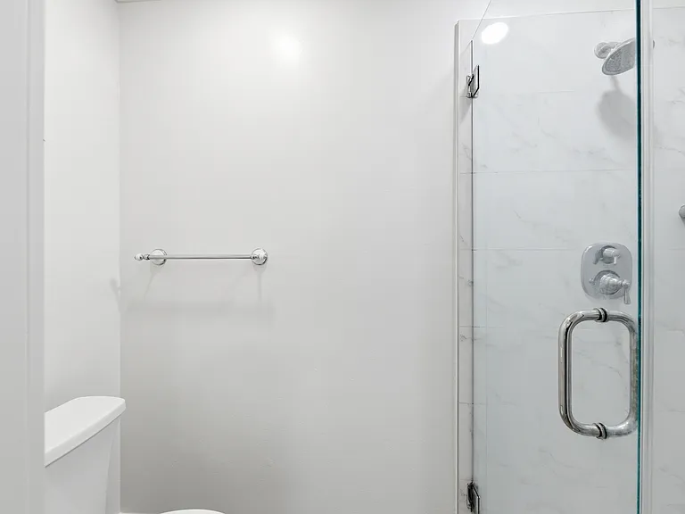 1970 Pelican Pl — Photo 2