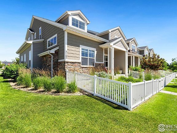 3rd image of 2167 Montauk Ln #1