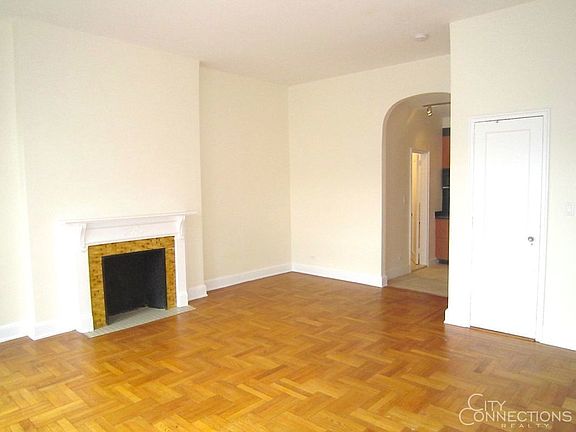 3rd image of 39 W 89th St APT 5A