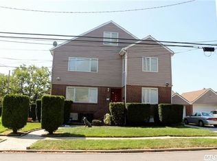 126 Holland Ave, Floral Park, NY 11001