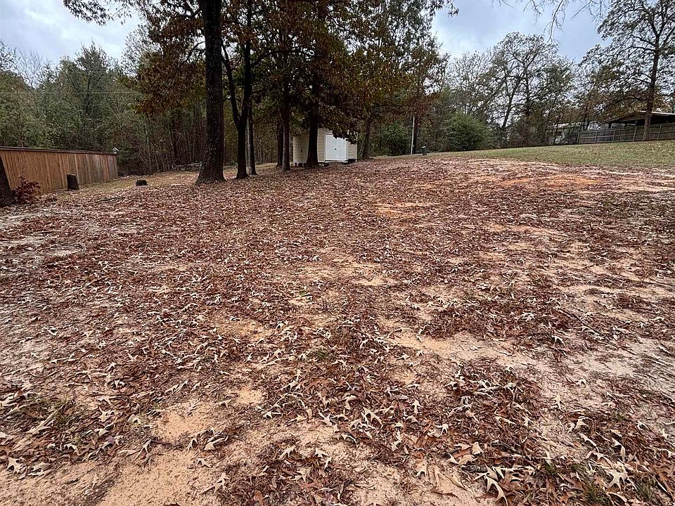 2nd image of Susan Rd