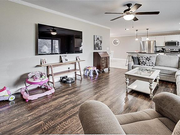 4th image of 2571 Stutts Rd