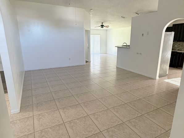 3211 Hunters Chase Loop