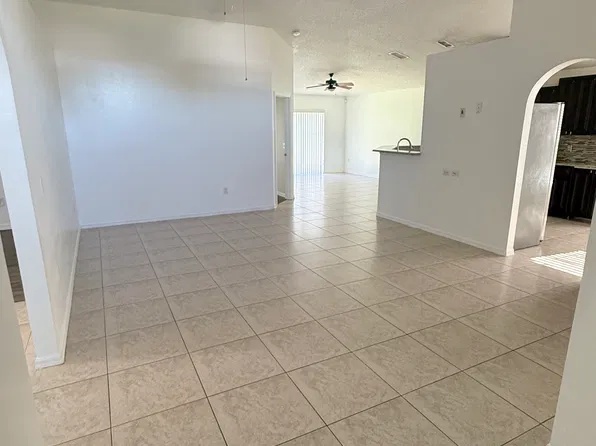 3211 Hunters Chase Loop, Kissimmee, FL 34743