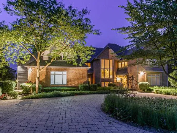 39 Polo Dr, South Barrington, IL 60010