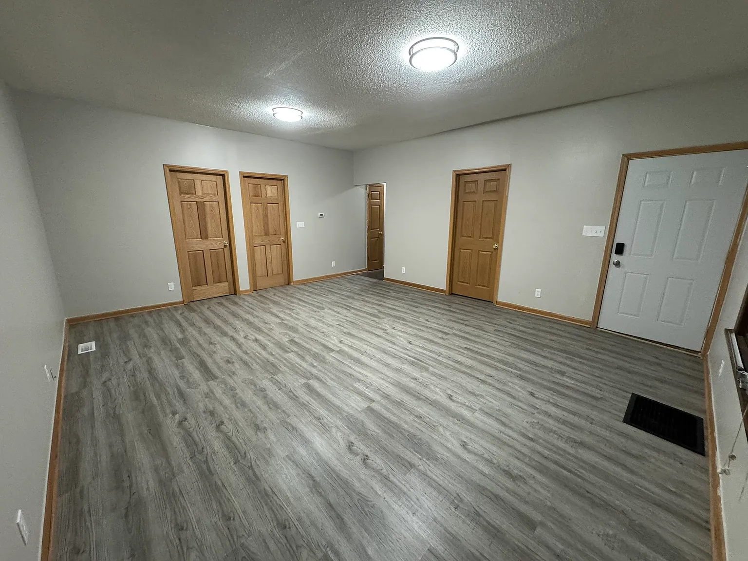 2 bed, $1,295 — Photo 1