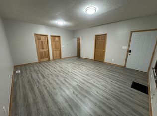 1049 Lake St, Lincoln, NE 68502