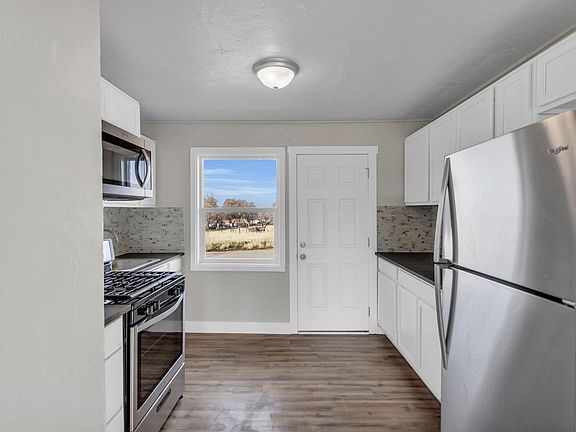 2nd image of 1516 Blue Peak Dr