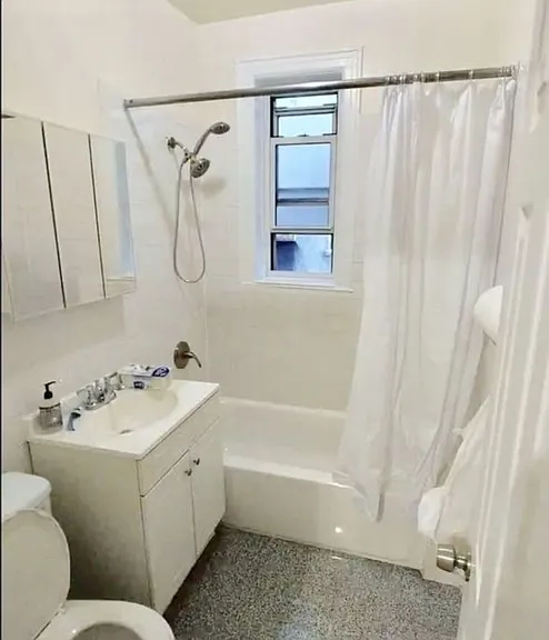 24-24 27th St #1B — Photo 3