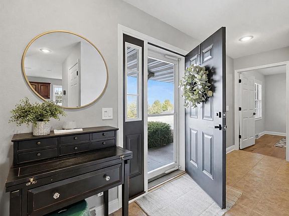 2nd image of 7600 Suffolk Down