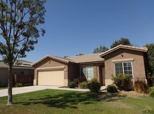 2206 Macau St, Bakersfield, CA