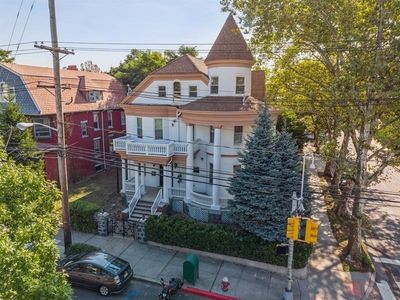 880 Summit Ave, Jersey City, NJ, 07307