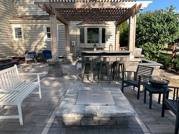 5th image of 331 Pebble Creek Dr