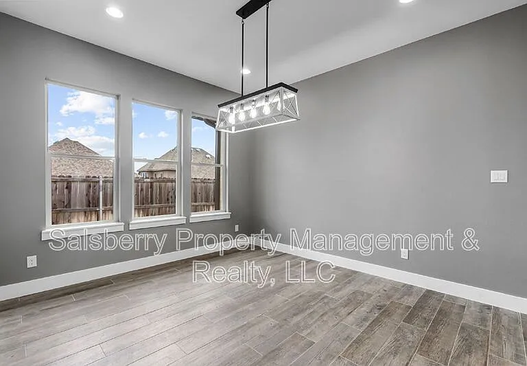121 Cedar Ln — Photo 12