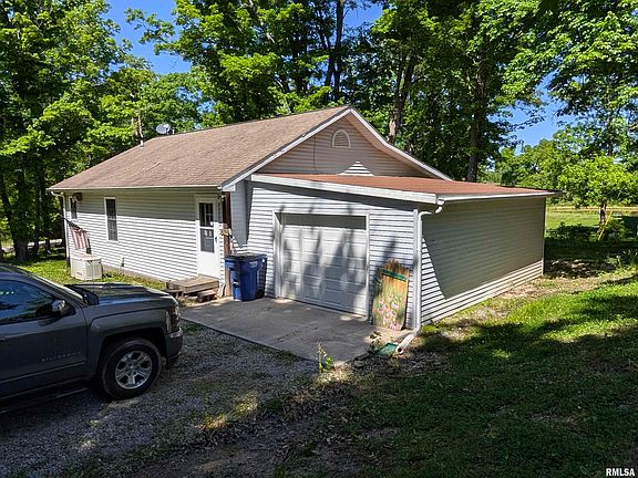 2nd image of 475 Karbers Ridge Rd