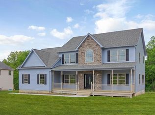 8 Callaway Dr, Monroe, NY 10950