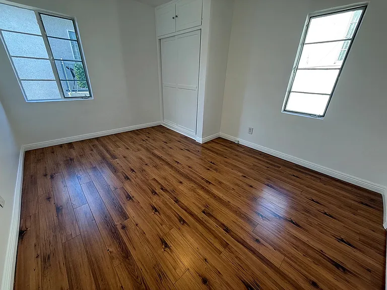 1811 N Garfield Pl #9J — Photo 11