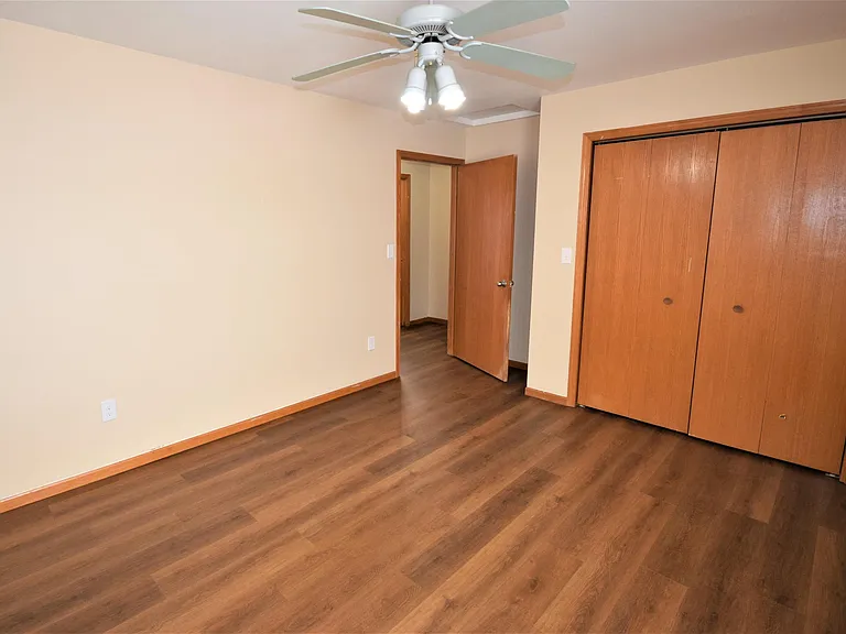 420 Preston Ln — Photo 28