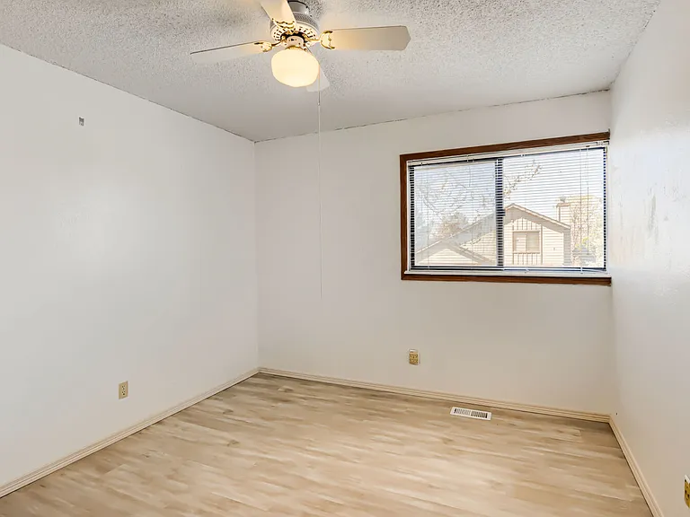 18911 E Loyola Cir — Photo 16