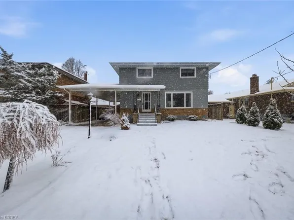 22 Paris Rd, Brantford, ON N3L 3H8