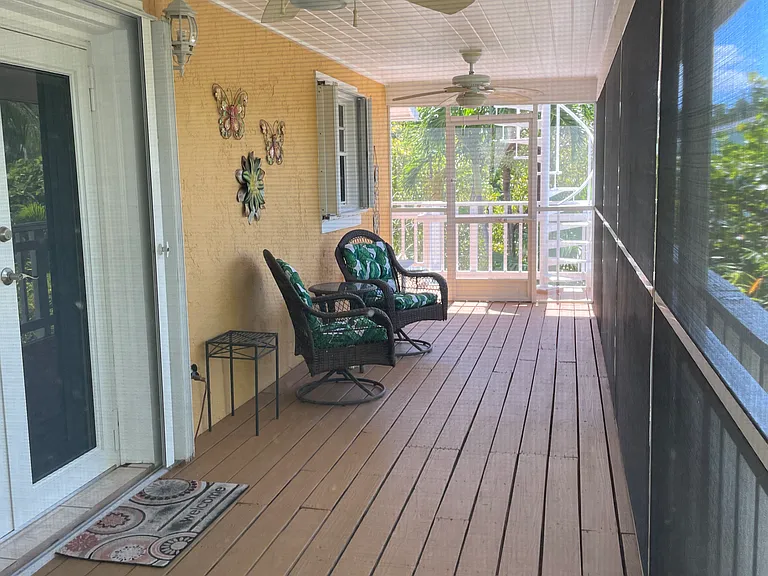 Harbor Dr — Photo 11