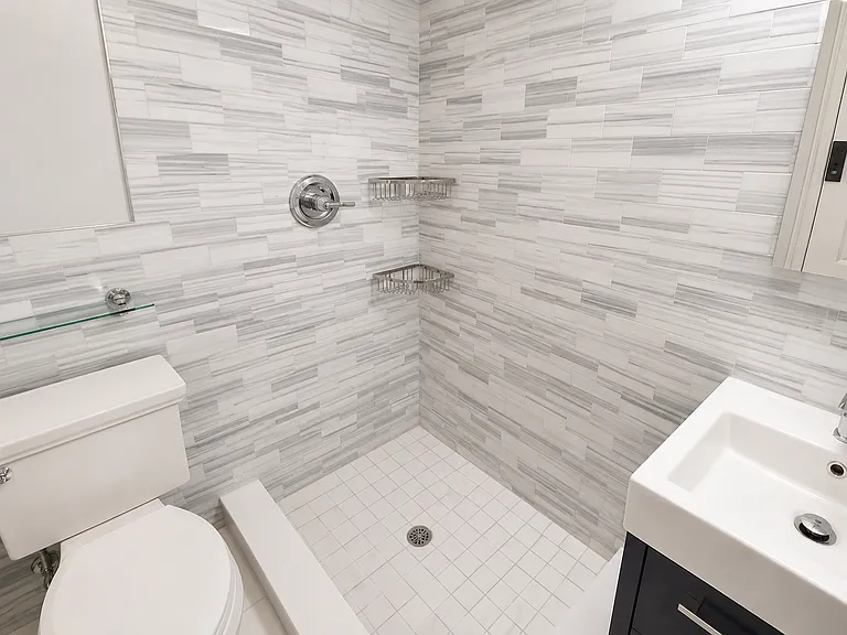 239 W 14th St #3B — Photo 6