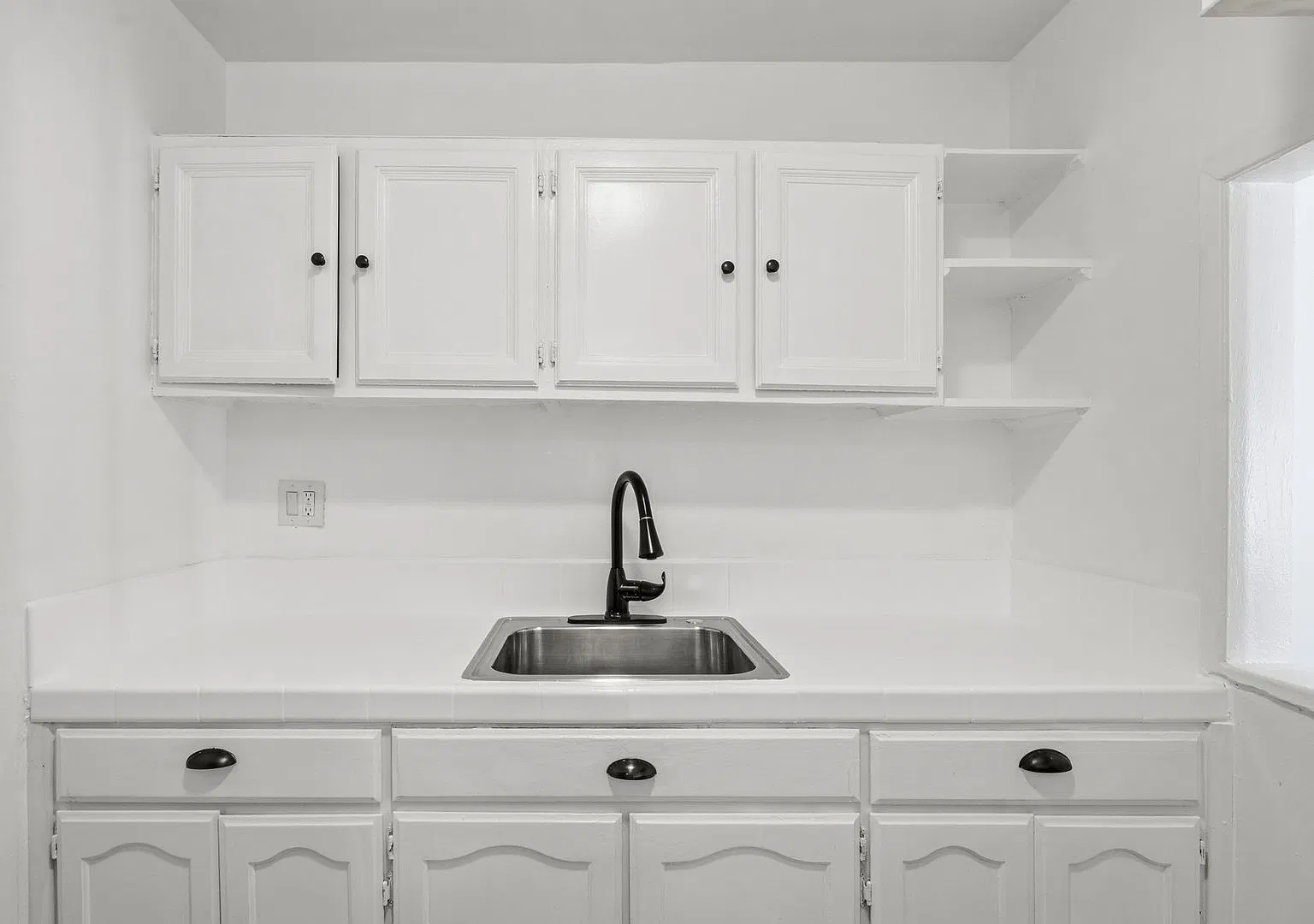 3318 Drew Street — Photo 4