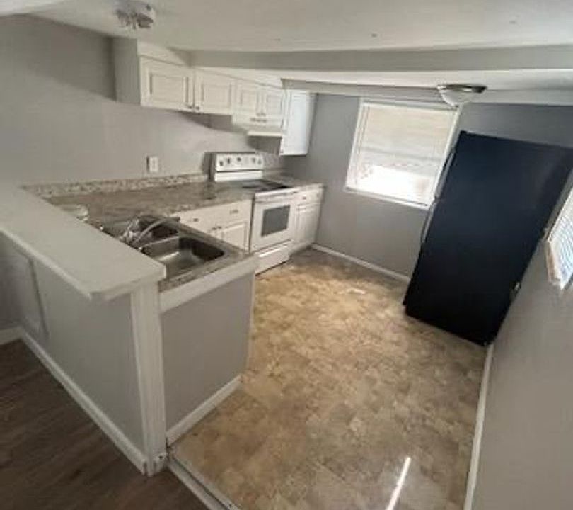 1st image of 5210 N 17th St #17