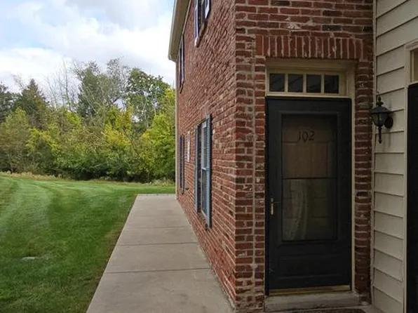 102 Ardwick Ter #2B, Lansdale, PA 19446