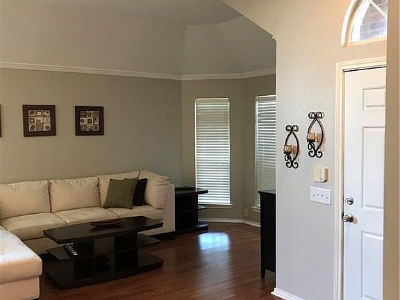5th image of 1216 Bedford Ln