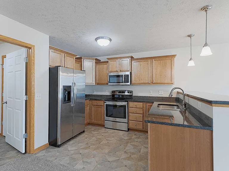 6141 Franciscan Dr — Photo 8