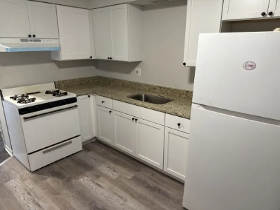 8280-90 Roosevelt Rd