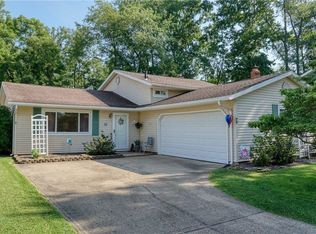 1521 Quail Hollow Dr, Cambridge, OH 43725
