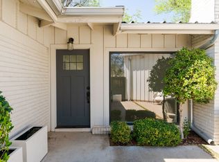 1209 NW 63rd St, Nichols Hills, OK 73116