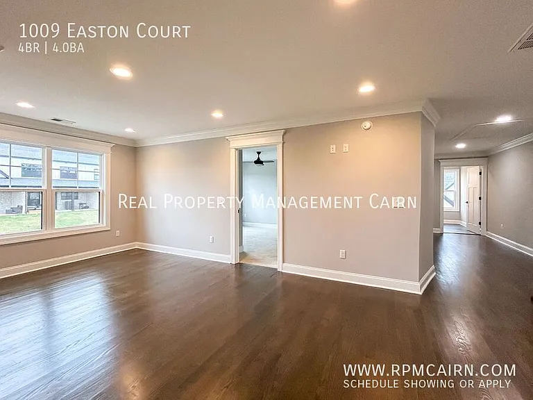 1009 Easton Ct — Photo 35